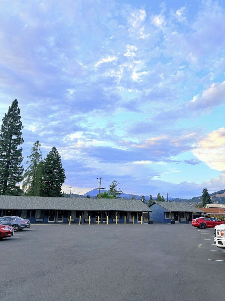 Фото Motel Garberville