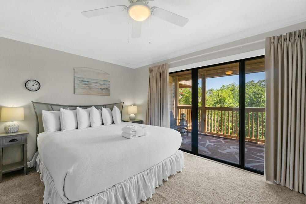 Фото Portside Resort by Panhandle Getaways