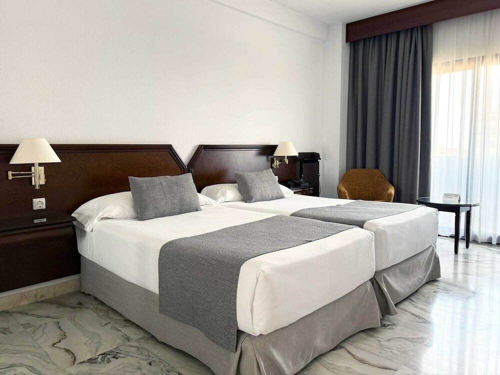 Фото Hotel Turia Valencia