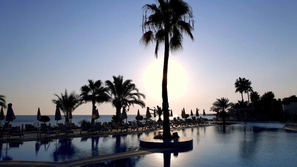 Фото Sunrise Beach Hotel