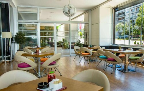 Гостиница Ramada by Wyndham Podgorica в Подгорице