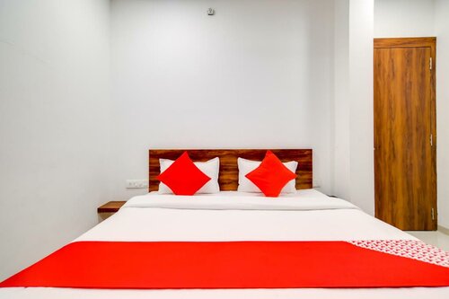 Гостиница Oyo 70780 Hotel Apple Grand в Индауре