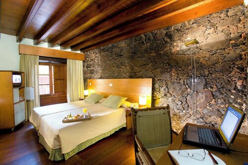 Гостиница Hotel Livvo La Quinta Roja в Гарачике