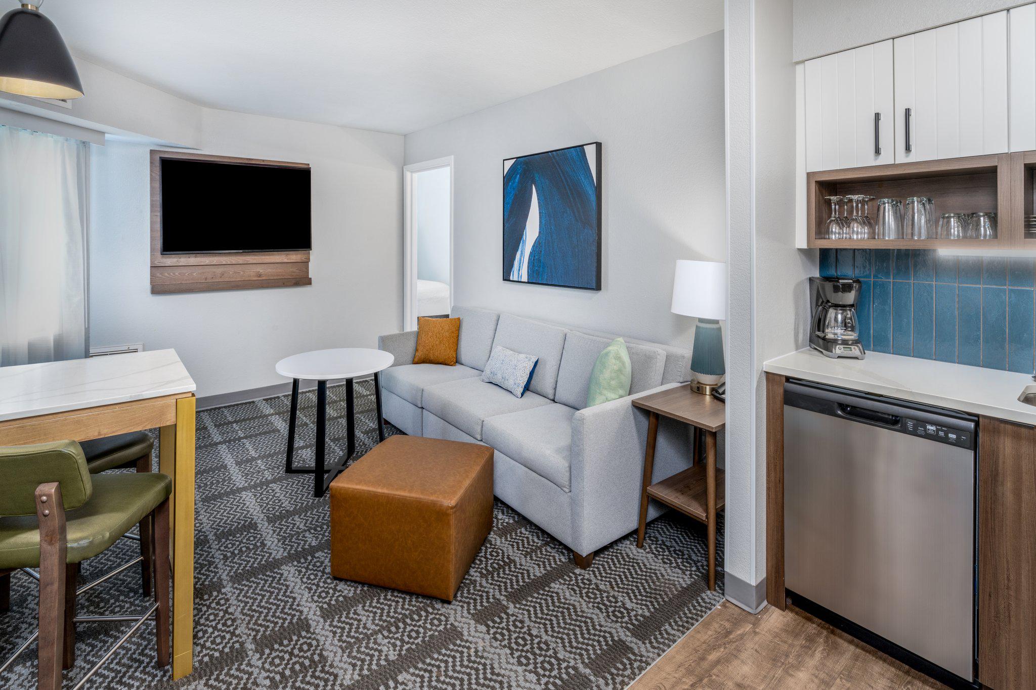 Фото Staybridge Suites Denver - Cherry Creek, an Ihg Hotel