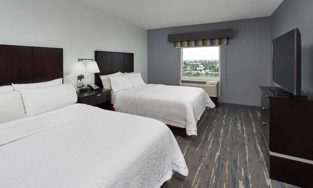 Фото Hampton Inn Daytona Beach/Beachfront