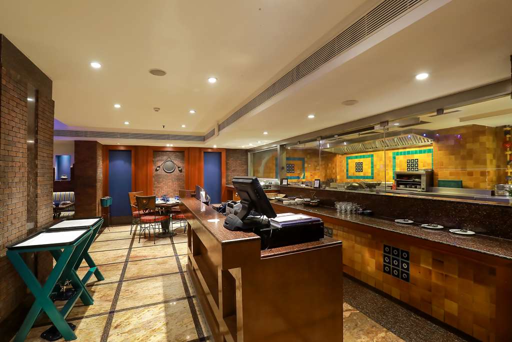 Фото Radisson Blu Hotel Chennai City Centre