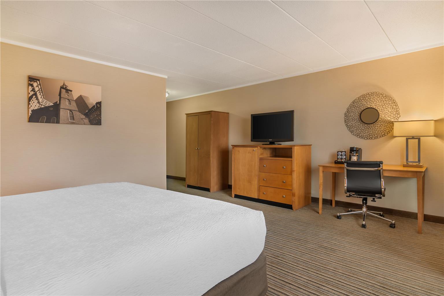 Фото Best Western Plus Waltham Boston