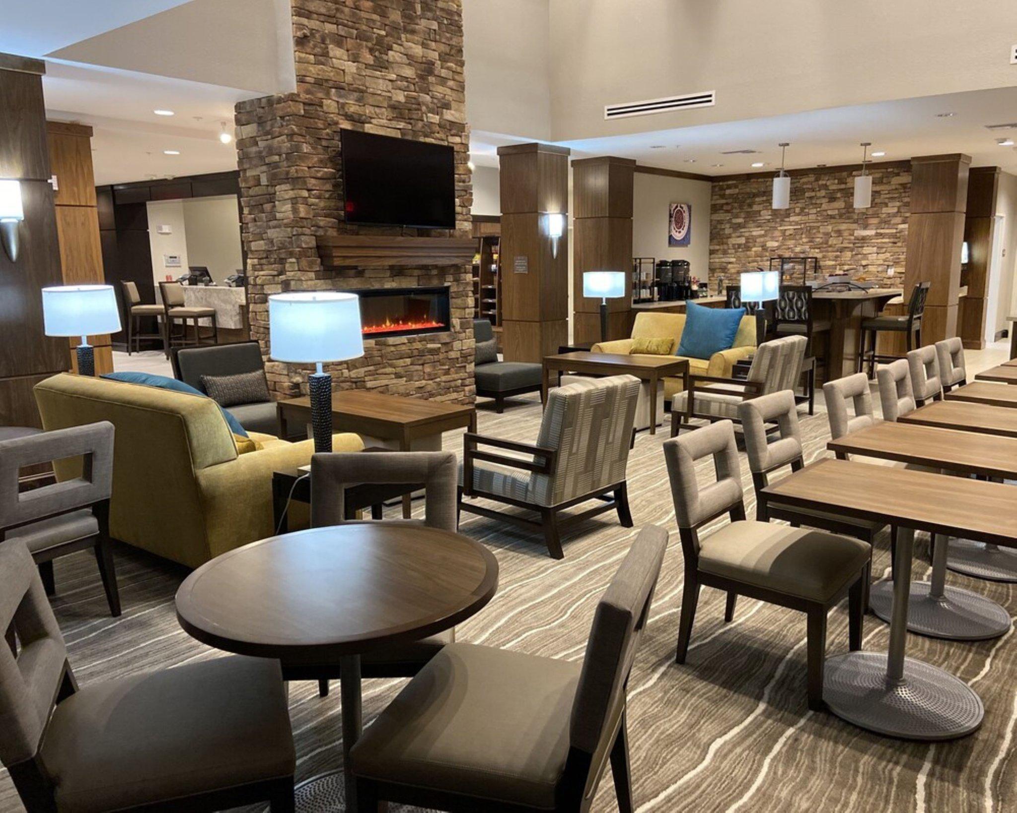 Фото Staybridge Suites Denton, an Ihg Hotel