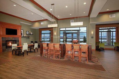 Гостиница Hampton Inn and Suites Astoria в Астории