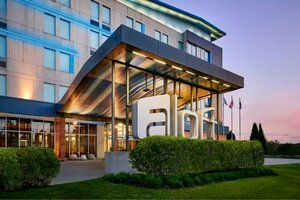 Гостиница Aloft Montreal Airport