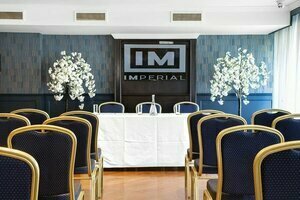 Гостиница Imperial Hotel в Дандолке