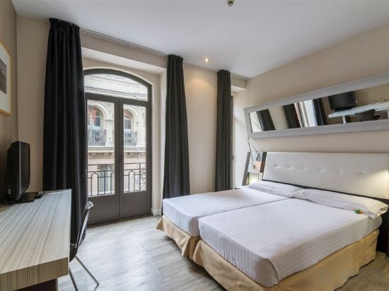 Фото Petit Palace Chueca