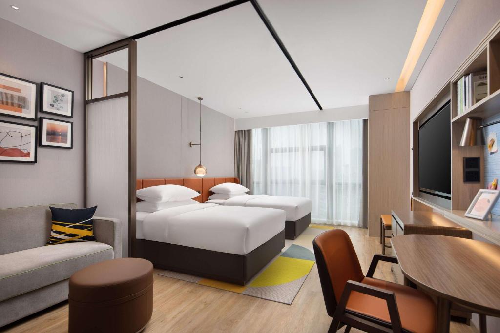 Фото Home2 Suites by Hilton Wuhan Xudong