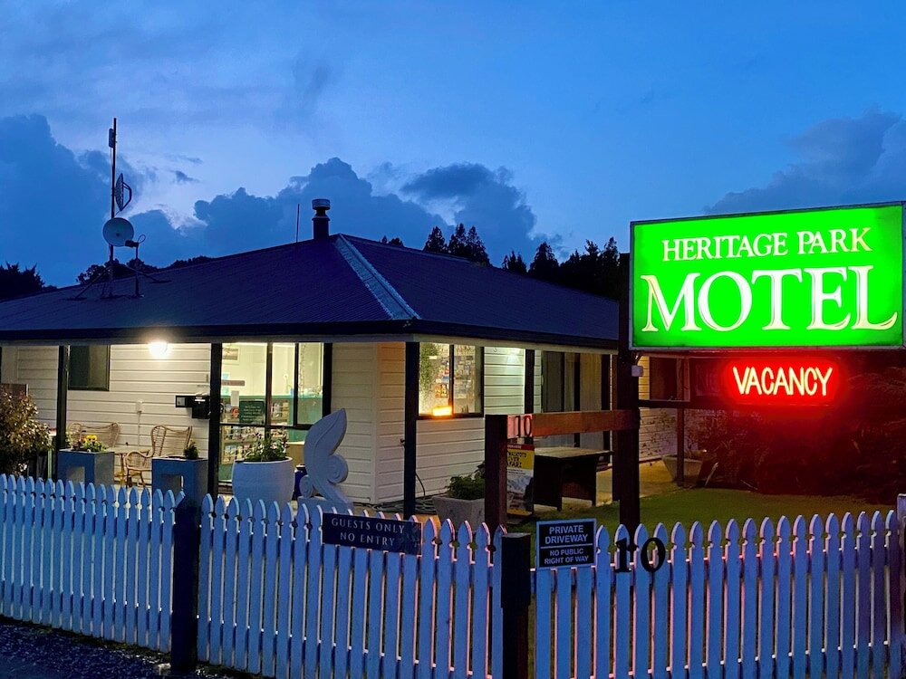 Фото отеля 1