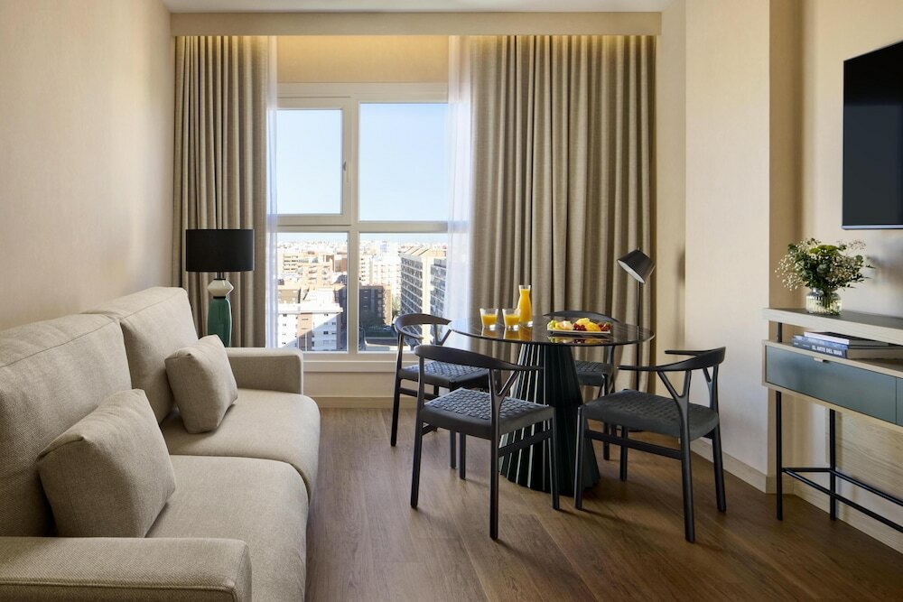 Фото Nh Valencia Center