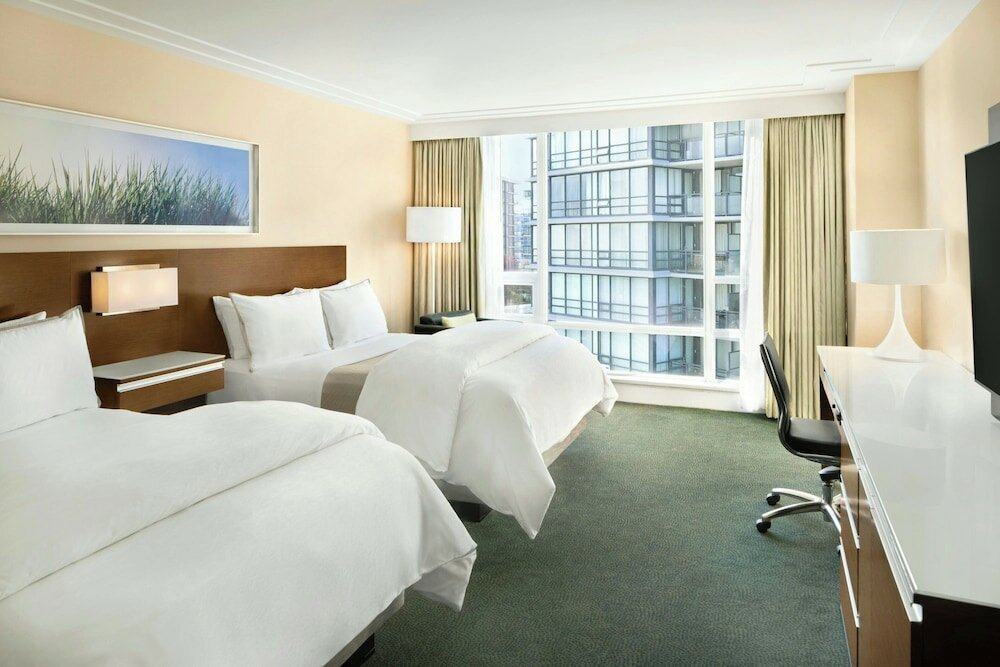 Фото The Westin Wall Centre, Vancouver Airport
