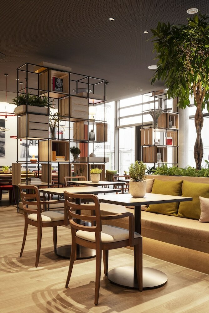 Фото IntercityHotel Zurich Airport