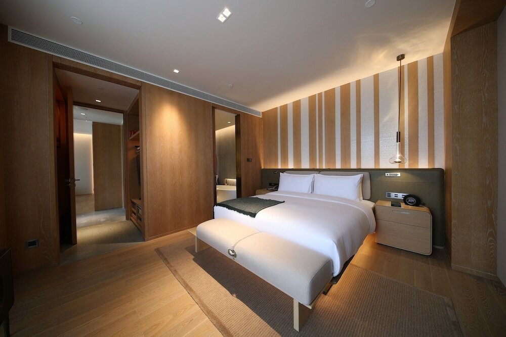 Фото Joyze Hotel Xiamen, Curio Collection by Hilton