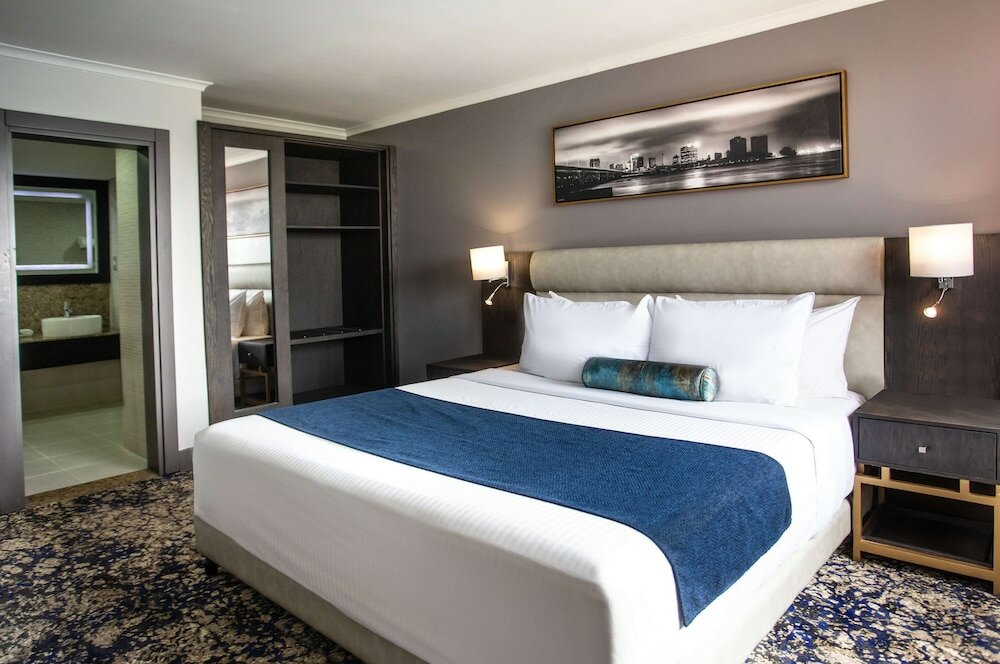 Фото Mövenpick Hotel Ikoyi Lagos