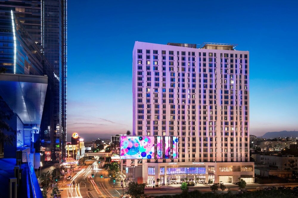 Фото Courtyard by Marriott Los Angeles L. A. Live