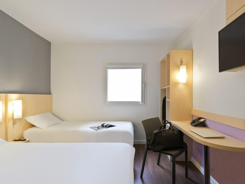 Фото Ibis budget Cannes Centre Ville