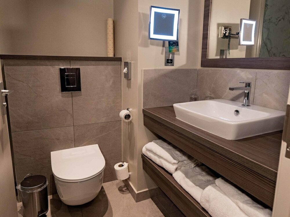 Фото Mercure Milton Keynes