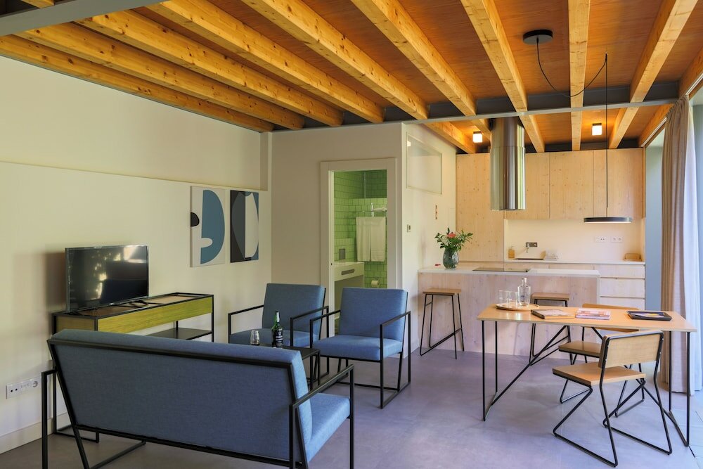 Фото Menina Colina Guesthouse