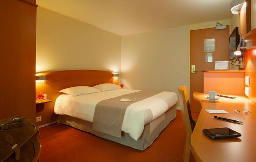 Внешний вид отеля Hôtel Kyriad Rennes Nord в Ренне, фото 2