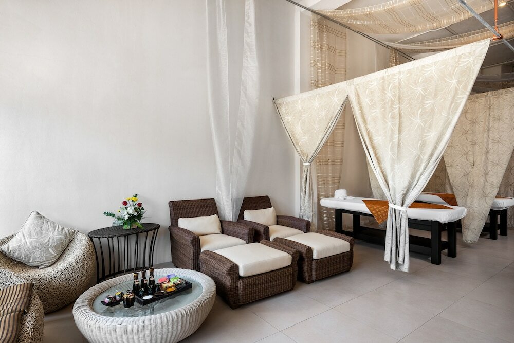 Фото Patong Paragon Resort and SPA