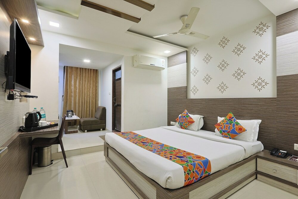 Фото Hotel Ambassador