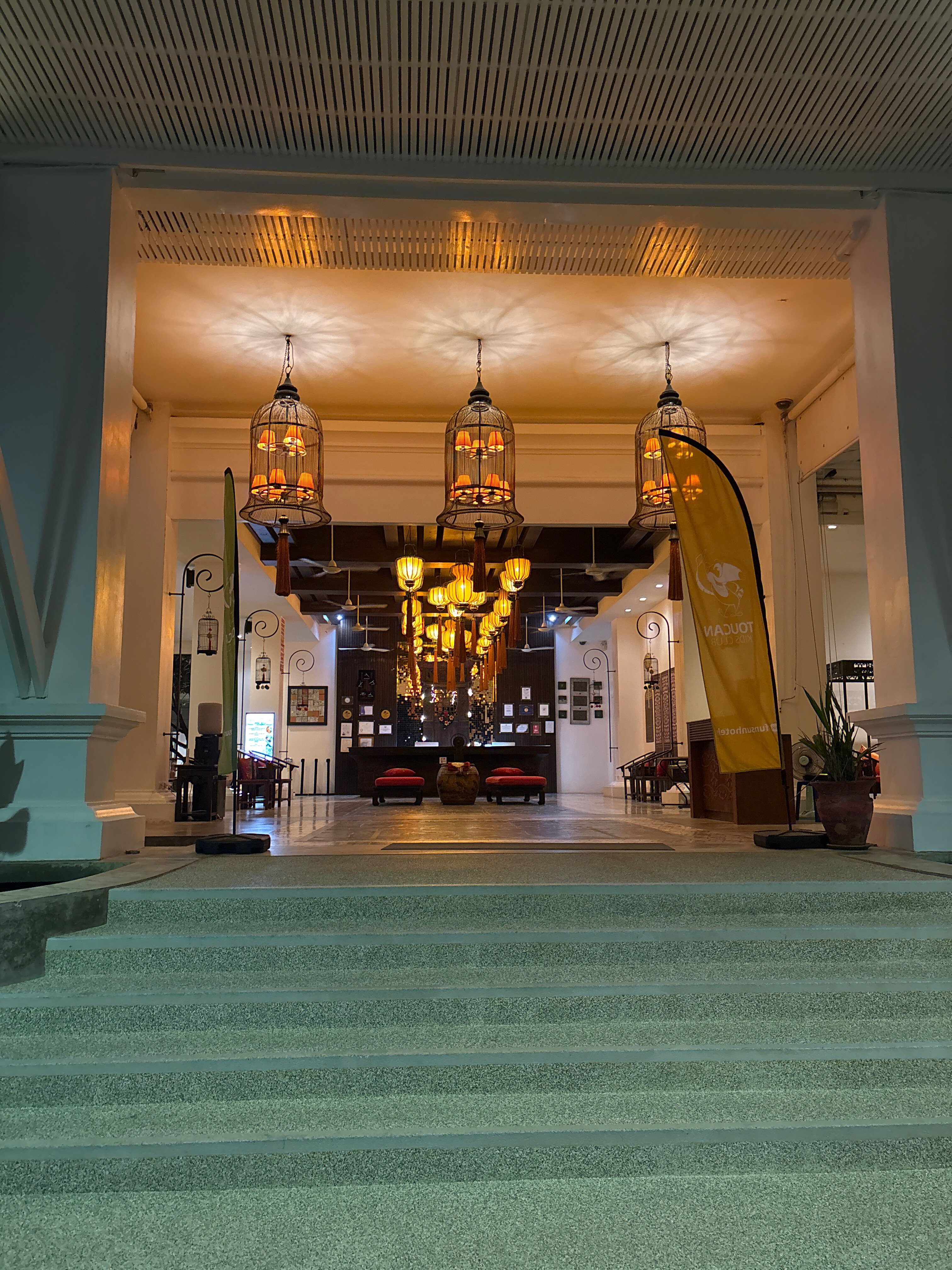 Фото The Old Phuket Karon Beach Resort