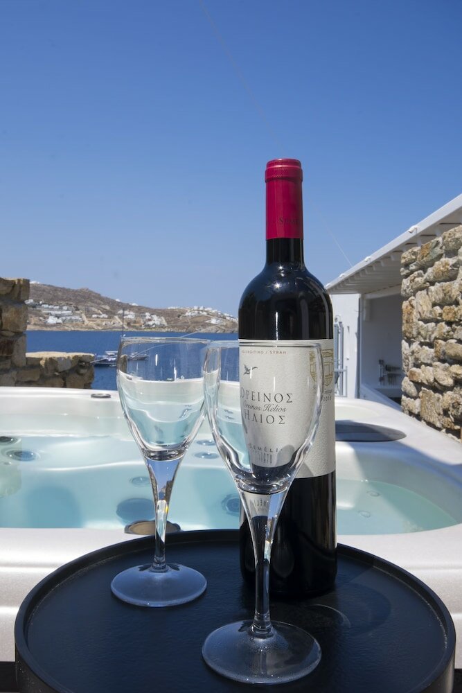 Фото Mykonos Adonis Hotel