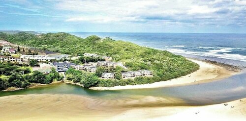 Внешний вид отеля Blue Lagoon Hotel and Conference Centre в Ист-Лондоне, фото 3