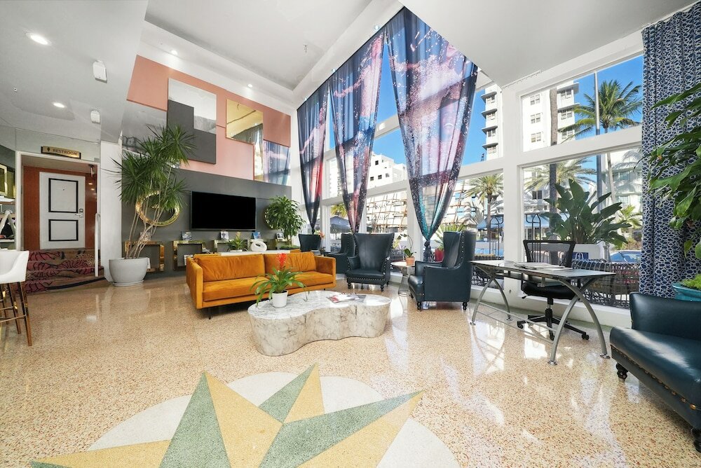 Фото Catalina Hotel & Beach Club