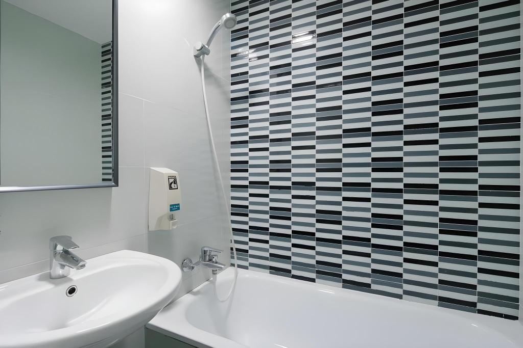 Фото Hotel 81 Changi