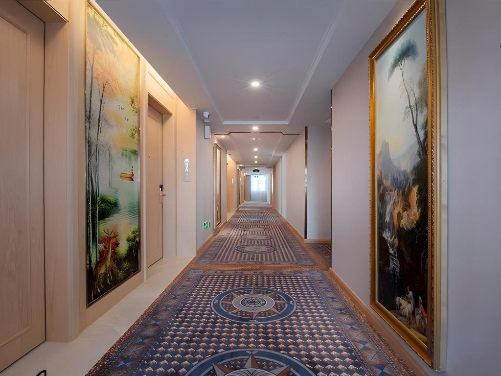 Фото Vienna 3 Best Hotel Guangzhou Guangzhou Tower