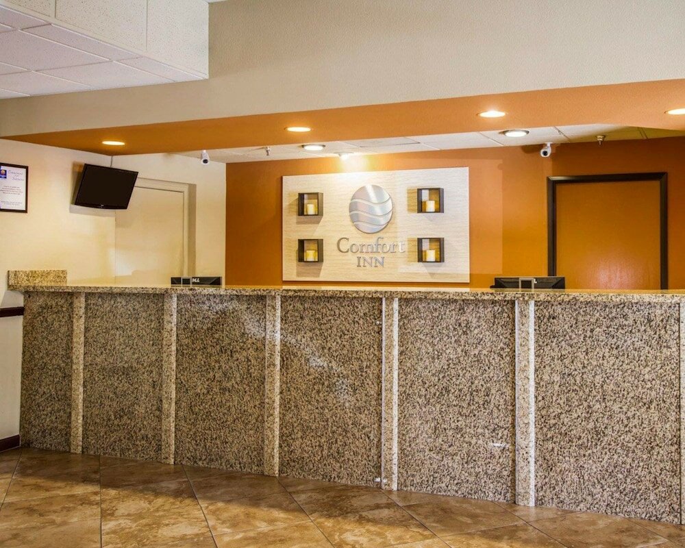 Фото Comfort Inn West