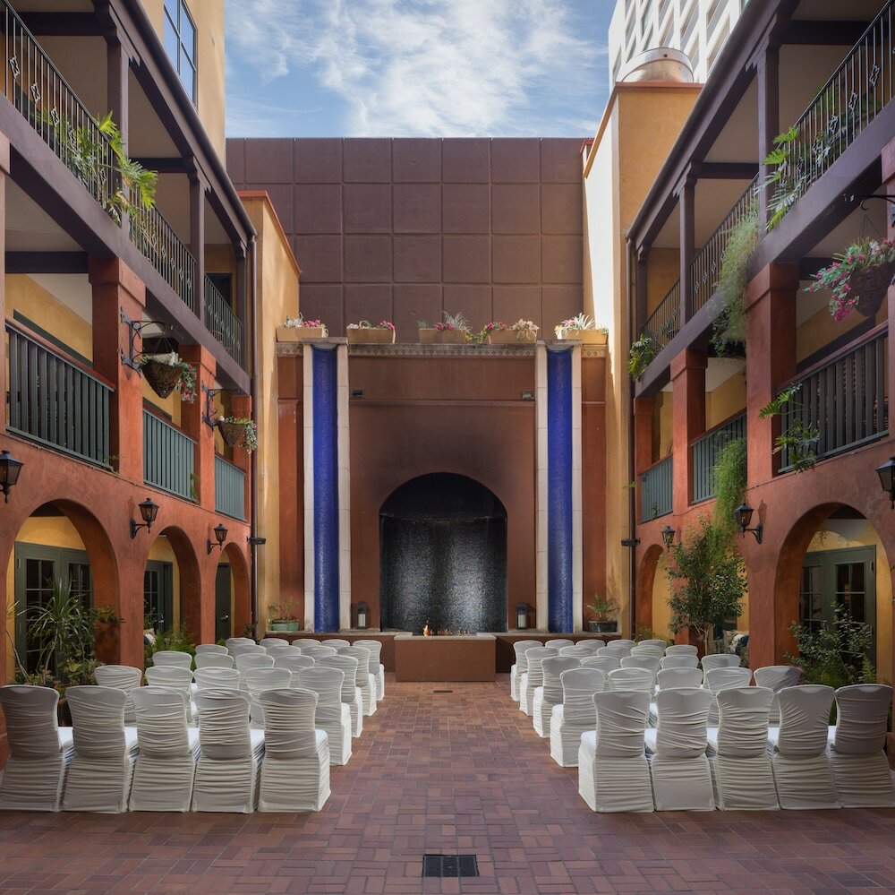 Фото Valencia Riverwalk