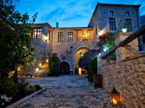 Внешний вид отеля Hatzipanayiotis в Муниципальной единице Леонидии, фото 1