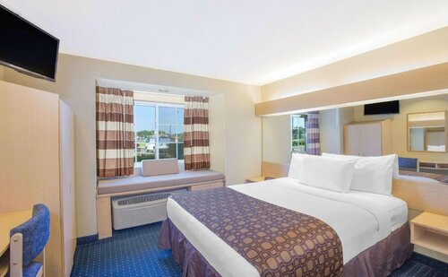 Гостиница Microtel Inn & Suites by Wyndham Albertville в Боазе