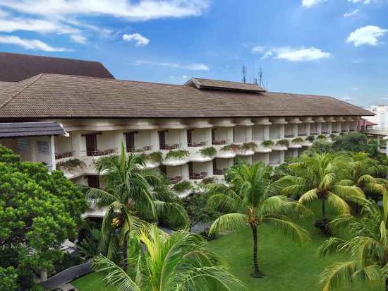 Фото Lombok Raya Hotel