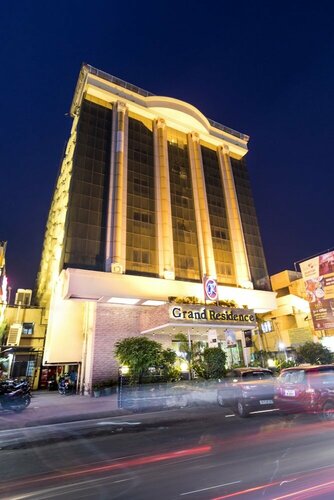 Grand Residence