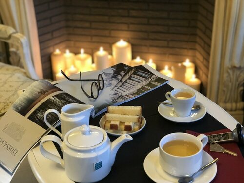 Гостиница Hôtel & SPA Le Petit Castel Beuzeville-Honfleur в Берне