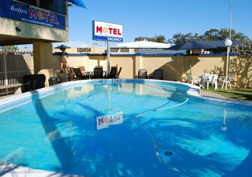 Гостиница Sunburst Motel в Хеленсвейле