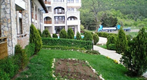 Гостиница этара в Елените