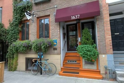 Гостиница La Loggia Art B&b в Провинции Квебек