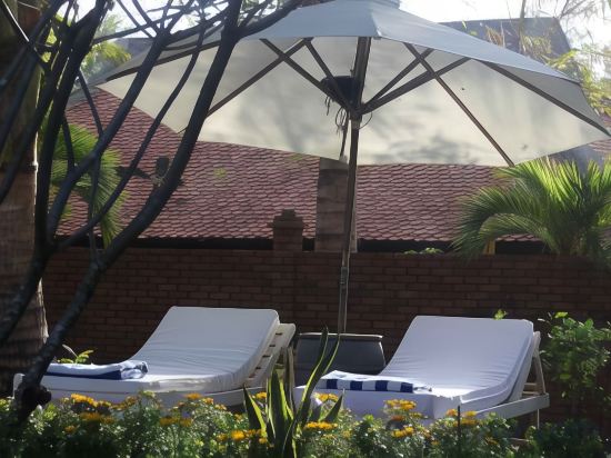 Фото Full Moon Village