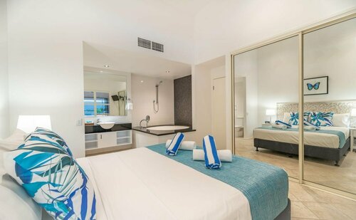 Гостиница Saltwater Luxury Apartments в Порту-Дугласе