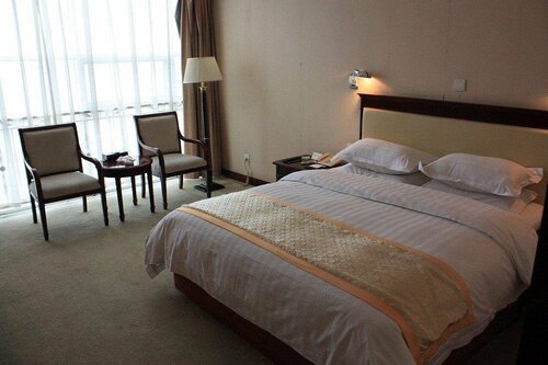 Гостиница Guidu Hotel в Дэчжоу