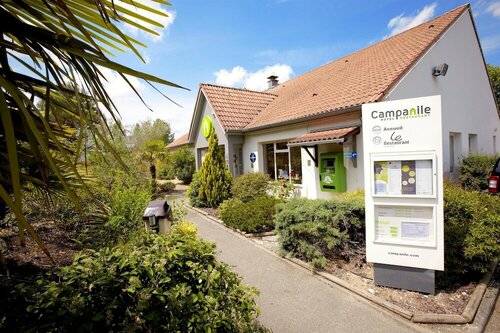 Гостиница Campanile Hôtel Auch в Оше